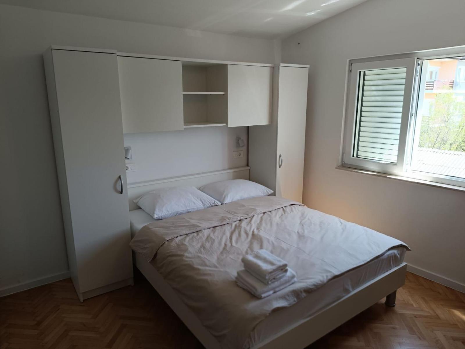 Diana Rooms And Apartments Starigrad Paklenica Kamer foto