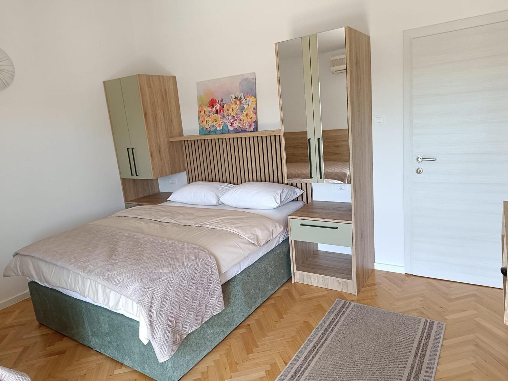 Diana Rooms And Apartments Starigrad Paklenica Kamer foto
